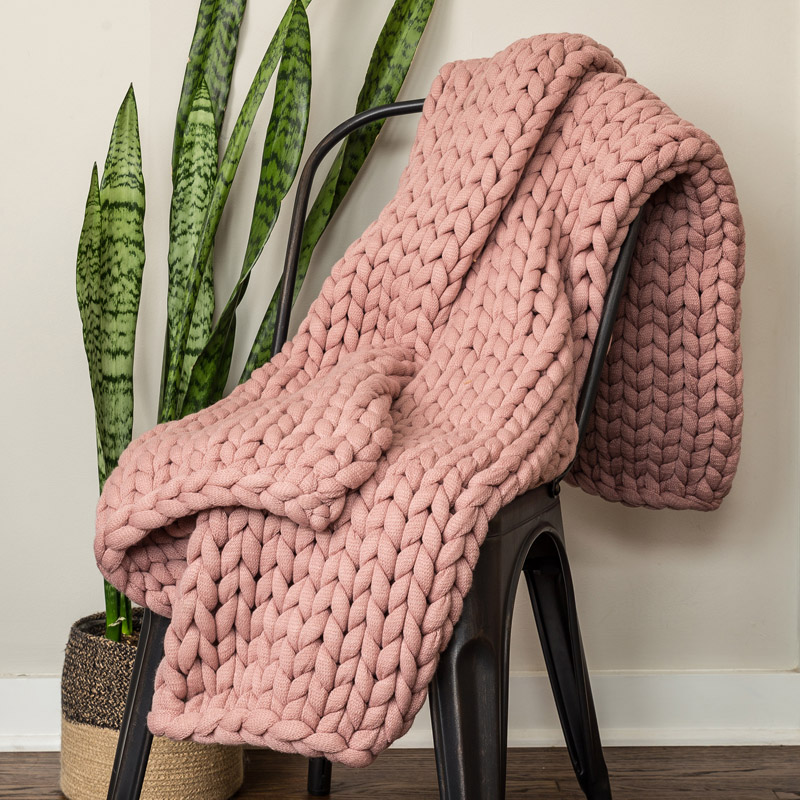 Chunky Knitted Throw – Mauve