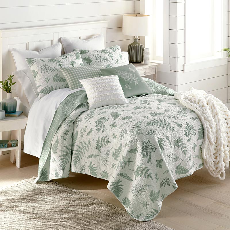 Donna Sharp Botanical Quilt Set – King
