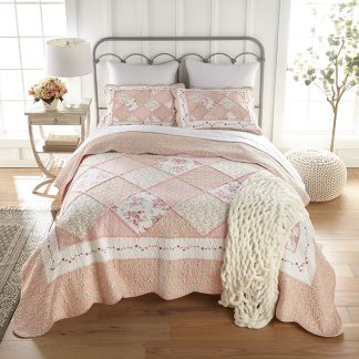 Donna Sharp Strawberry Garden 3 Piece Quilt Set – King