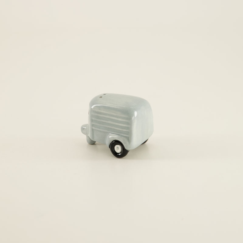 Horse Trailer Mini Salt Shaker - Image 3