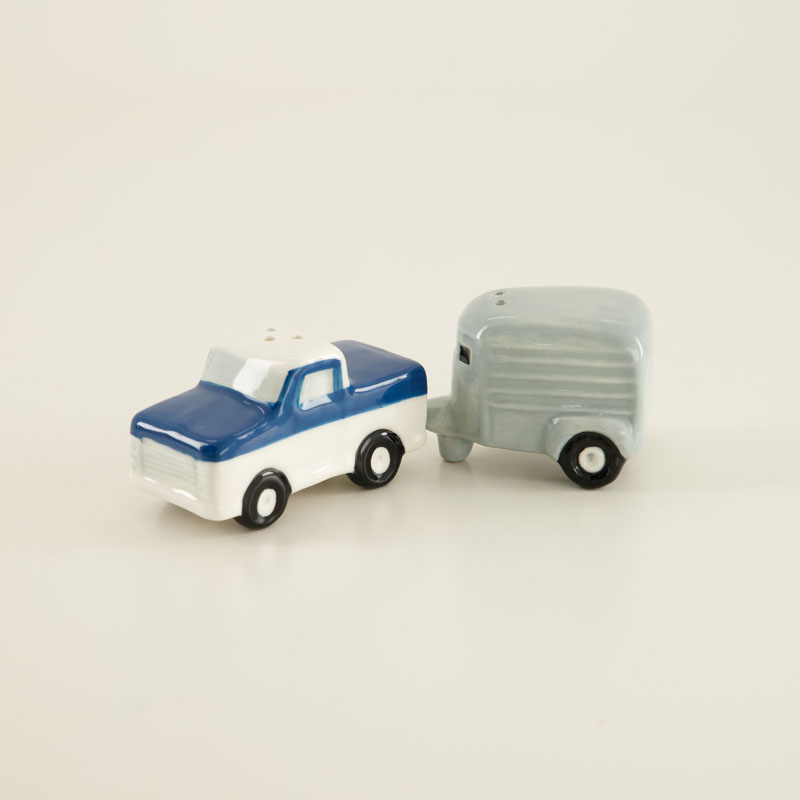 Horse Trailer Mini Salt Shaker - Image 5