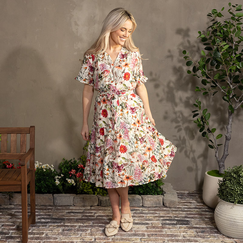 Ruffled Collar Floral Dress