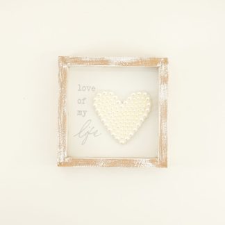 Pearl Heart Box Sign