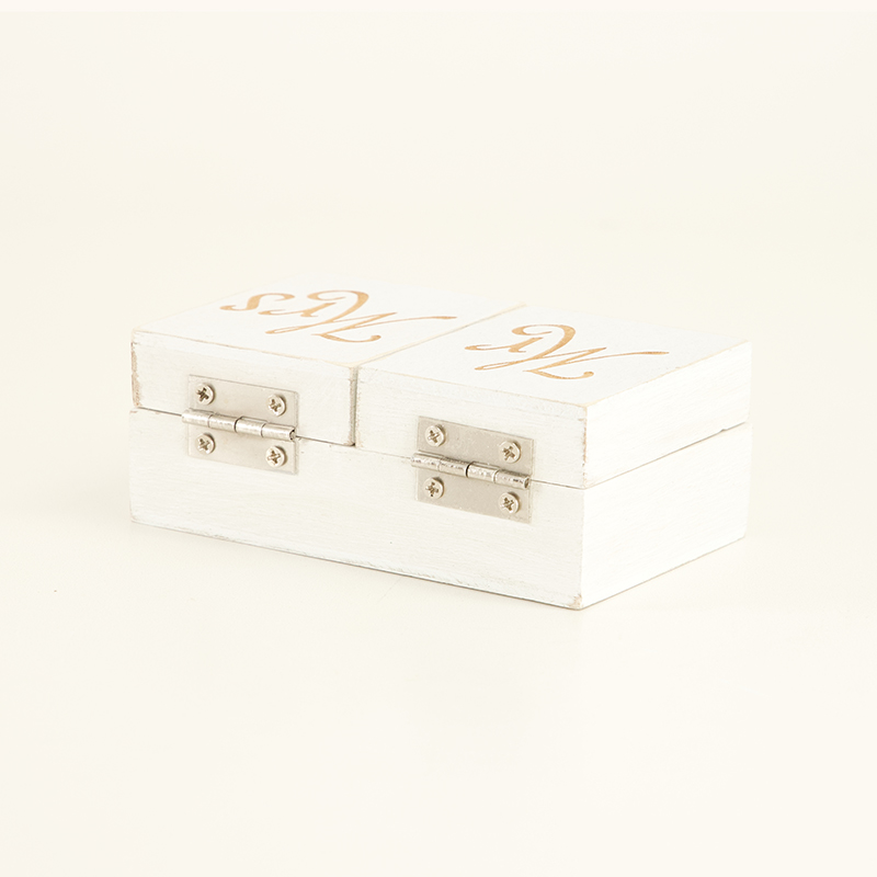 Mr. and Mrs. Ring Box - Image 4